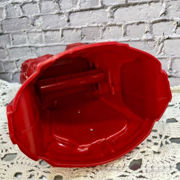 Marvel Avengers Endgame Red Infinity Gauntlet - Picture 4 of 5